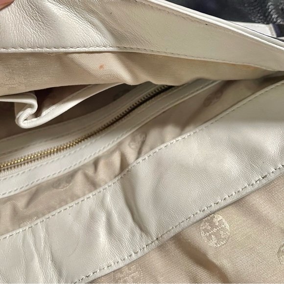 Authentic Tory Burch Lambskin leather hobo bag - Picture 16 of 16